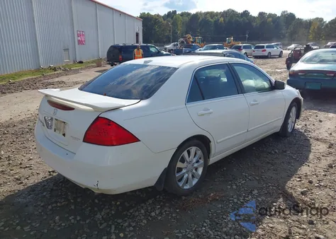 2007 Honda Accord 3.0 Ex из США, поврежденный, VIN 1HGCM66557A009032